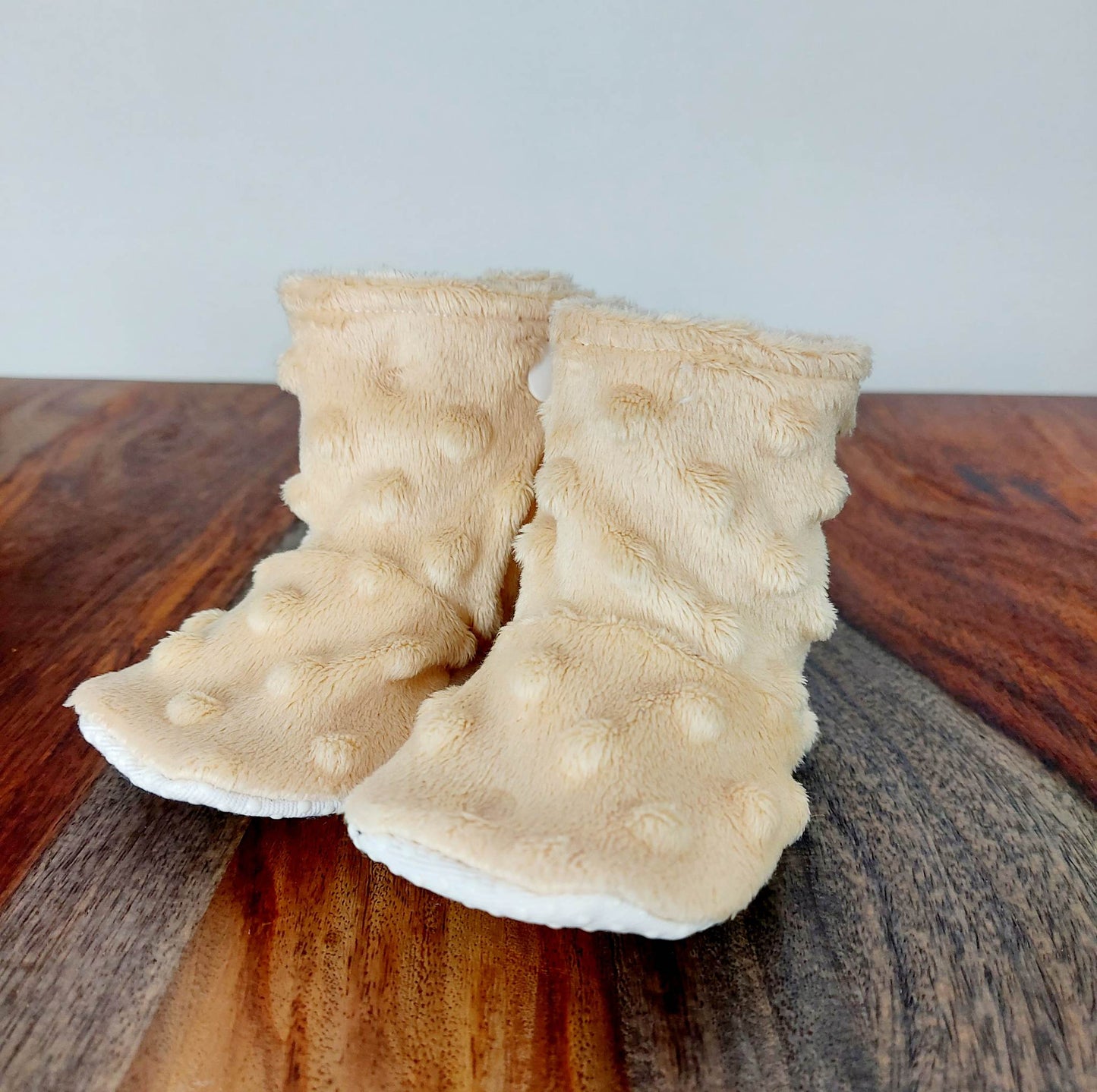 Pantoufles minky uni- BÉBÉ (Beige)