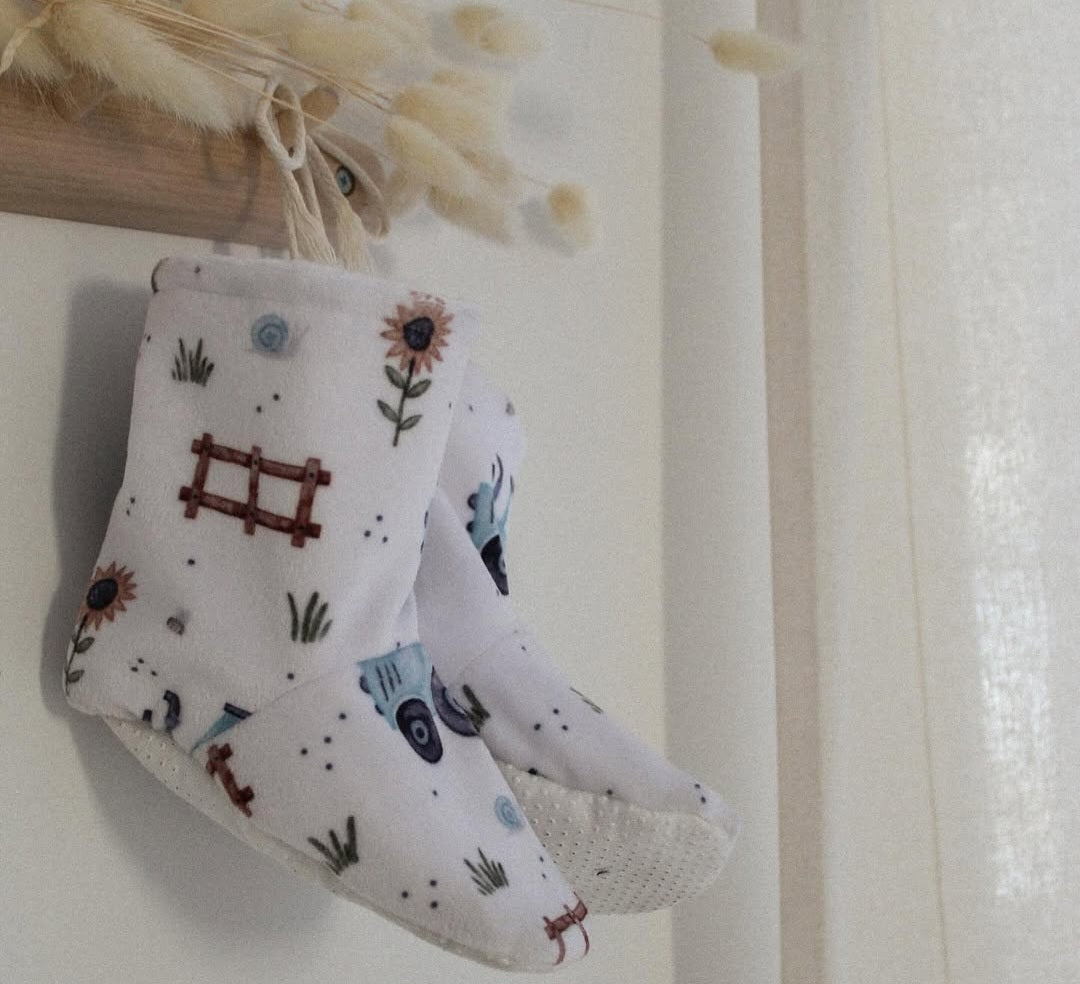 Pantoufles minky motifs (divers) – Enfant