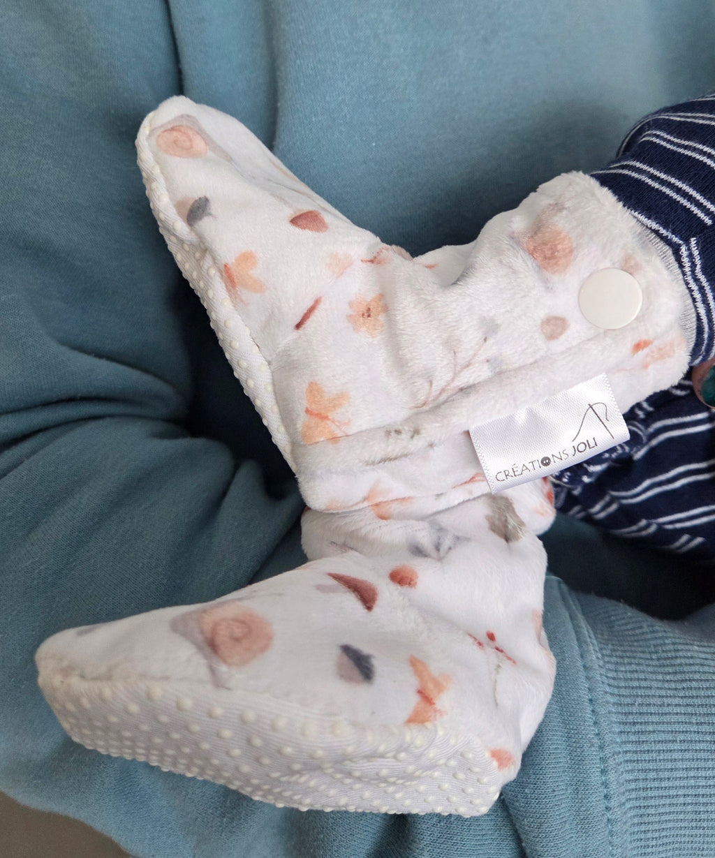 Pantoufles minky motifs (floraux) – Bébé