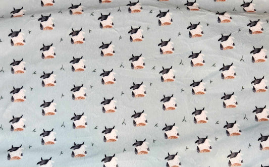 Pantoufles Minky motifs- BÉBÉ (Vache fond bleu mini)